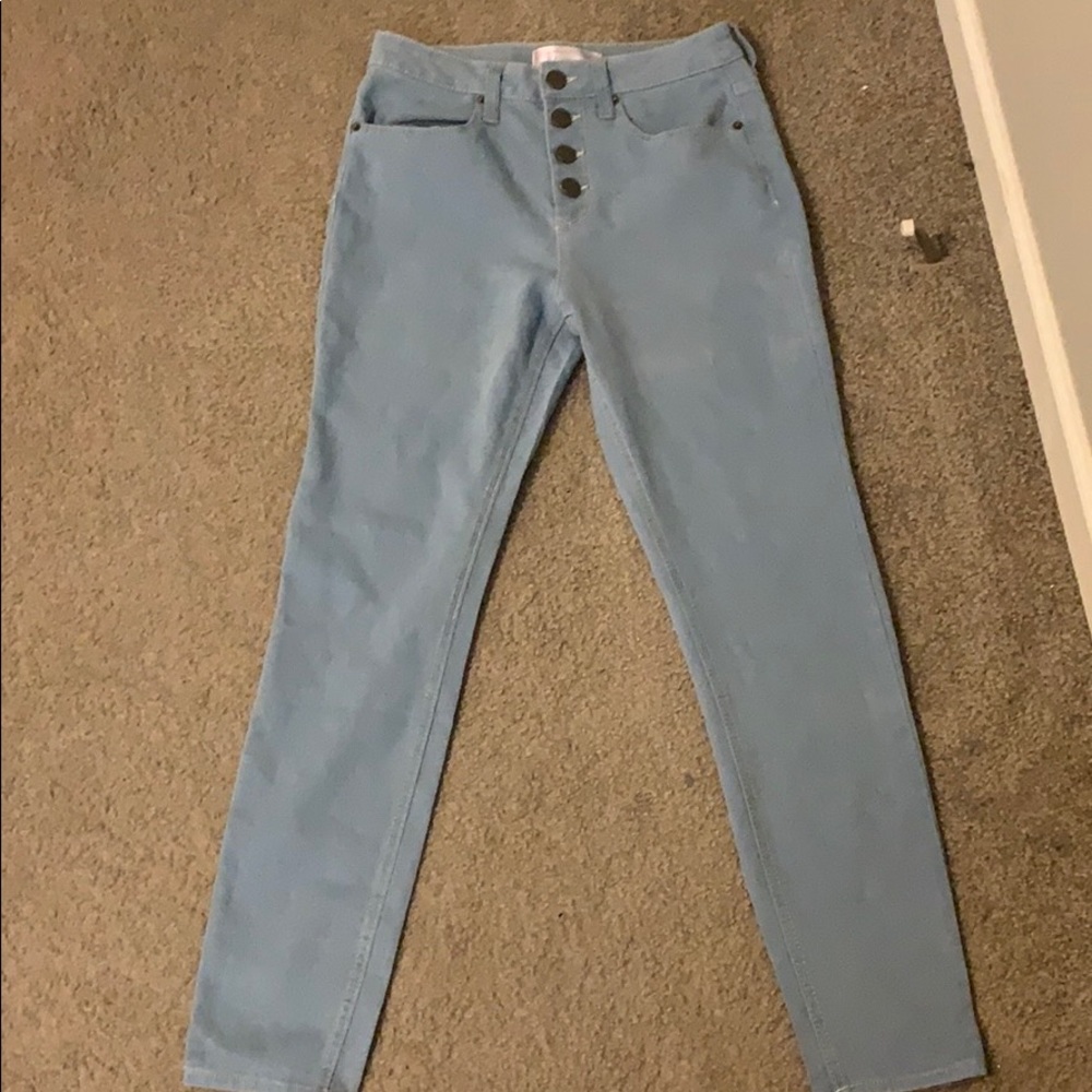 Juniors jeans